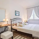 Radalj Iii Appartement